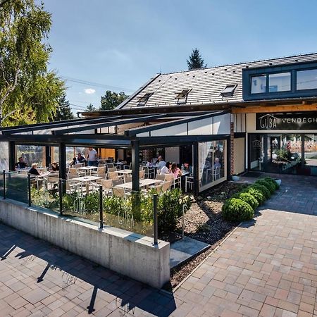 Guba Vendeghaz Bed & Breakfast Győrújbarát Dış mekan fotoğraf