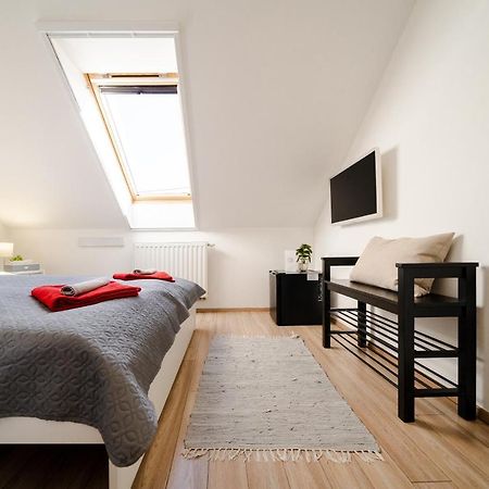 Guba Vendeghaz Bed & Breakfast Győrújbarát Dış mekan fotoğraf