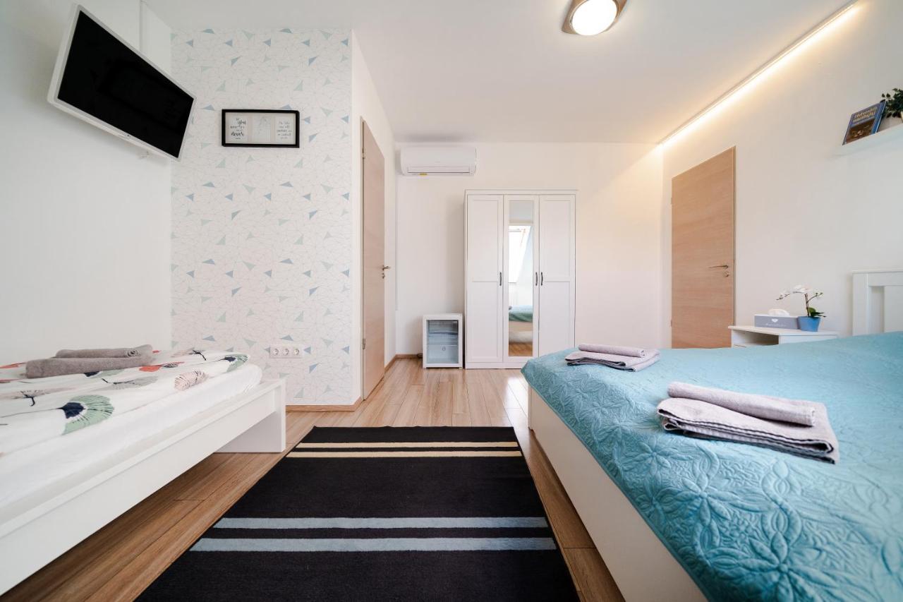 Guba Vendeghaz Bed & Breakfast Győrújbarát Dış mekan fotoğraf