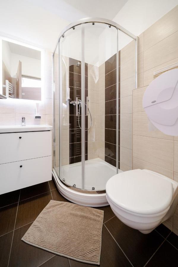 Guba Vendeghaz Bed & Breakfast Győrújbarát Dış mekan fotoğraf